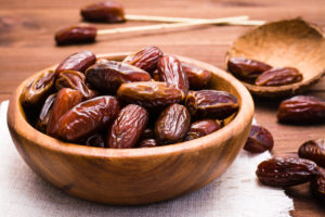 فوائد التمر و القيمة الغذائية للتمر و السعرات الحرارية في التمر